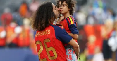 Marc Cucurella muốn rời tuyển Tây Ban Nha để chăm con trai tự kỷ