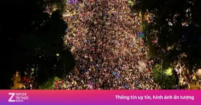 Mexico phá lời nguyền 40 năm tại World Cup, 3 người chết khi ăn mừng