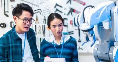 Miễn thuế thu nhập cá nhân 5 năm cho nhân lực AI, bán dẫn từ 1/7/2026