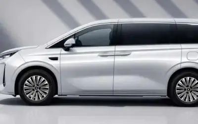 Mitsubishi Xpander đối thủ mới giá 661 triệu, siêu rộng, hybrid 1.100 km