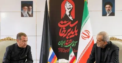 Ông Medvedev gặp Tổng thống Iran, bên lề tang lễ lãnh tụ Ali Khamenei