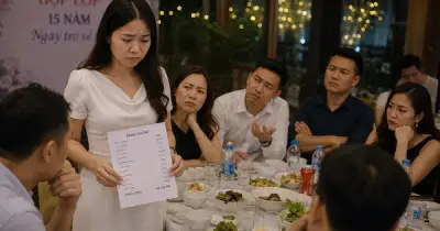 Ứng trước 30 triệu họp lớp, bị bạn bè mắng 'ham sĩ diện'