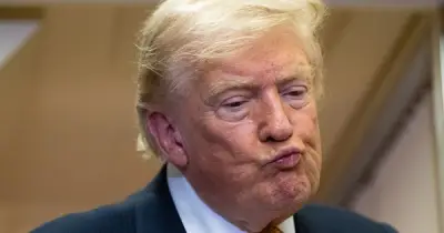 Ông Trump sa thải toàn bộ ủy viên bầu cử, bị tố can thiệp bầu cử giữa kỳ