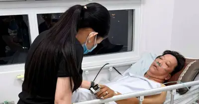 Nghệ sĩ Minh Hoà đột quỵ suy hô hấp, nhập viện cấp cứu