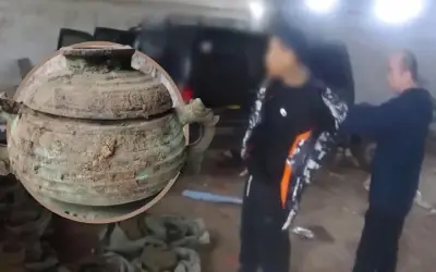 Nghiện truyện trộm mộ, đọc sách rồi đi đào trộm cổ vật thời Xuân Thu