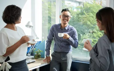 Người EQ cao giữ kín 3 chuyện, người EQ thấp kể khắp nơi