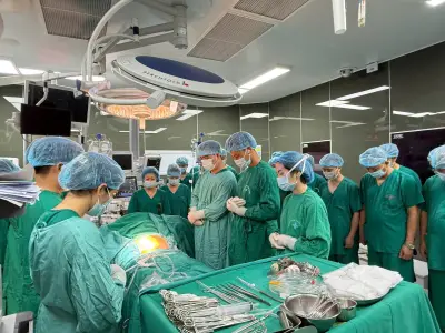 Người đàn ông 63 tuổi chết não hiến gan, giác mạc cứu 3 người