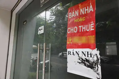 Nhà mặt phố Hà Nội ế ẩm, rao nhiều tháng không có khách thuê