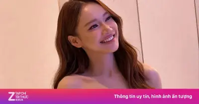 Nhã Phương khoe vóc dáng gợi cảm sau 3 lần sinh nở ở tuổi 36