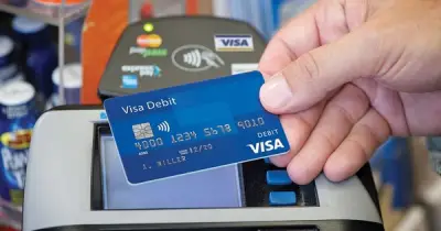NHNN cảnh báo thủ đoạn đánh tráo chip thẻ ngân hàng chiếm đoạt tài sản
