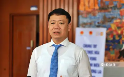 Nâng mức sinh, giảm mất cân bằng giới tính: Chiến lược dân số mới