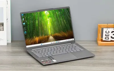 OLED phổ cập trên laptop Lenovo tầm trung: Lợi ích và lựa chọn