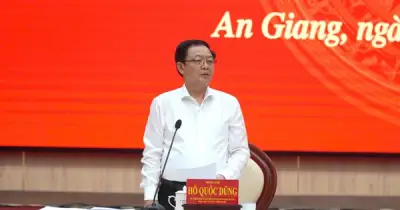 Phó thủ tướng Hồ Quốc Dũng làm việc với tỉnh An Giang về tăng trưởng kinh tế