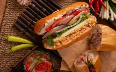 Phạt 50,5 triệu đồng hai cơ sở liên quan vụ ngộ độc bánh mì ở Điện Bàn