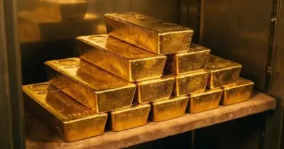 Quỹ SPDR bán gần 300 kg vàng trong một ngày, giá vàng điều chỉnh