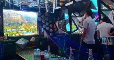 Quy định mới về đồng phục nhân viên karaoke có hiệu lực từ 15/5/2026