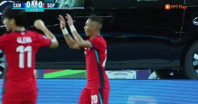 Singapore hạ Campuchia 2-1 nhờ bàn thắng phút bù giờ tại ASEAN Cup 2026