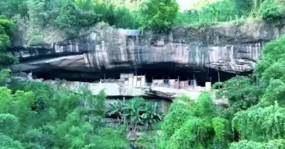 Sống trong hang đá nhiều thập kỷ, vợ chồng từ chối bán với giá hơn 19 tỷ đồng