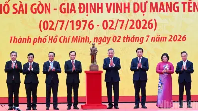 Tô Lâm dự lễ kỷ niệm 50 năm TP HCM mang tên Bác Hồ