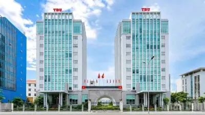 Tòa tháp đôi Sở Tài chính và Công thương Thái Bình được bàn giao cho Đại học Thái Bình