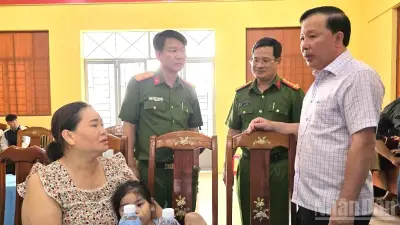 Tai nạn xe khách thảm khốc ở Đồng Nai: 7 người chết, 5 bị thương