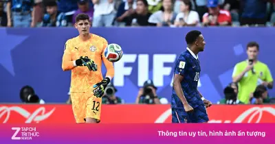Thủ môn Paraguay bức xúc vì Mbappe không bắt tay sau trận thua Pháp
