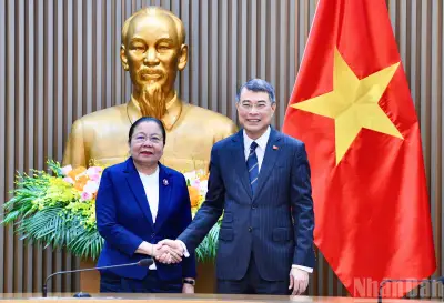 Thủ tướng Lê Minh Hưng tiếp Trưởng Ban Tổ chức Trung ương Lào