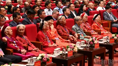 Thủ tướng Lê Minh Hưng tri ân người có công tại Hội nghị toàn quốc 2026