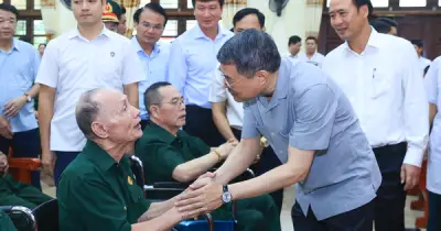 Thủ tướng Lê Minh Hưng xúc động thăm thương binh tại Ninh Bình