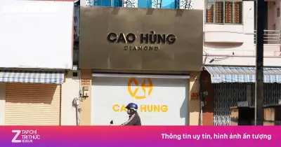 Thị trường kim cương TP.HCM 'đóng băng': hàng loạt tiệm đóng cửa