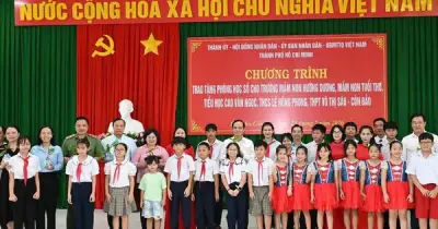 Tin học Đại Dương trao tặng phòng học số cho trường mầm non tại Côn Đảo