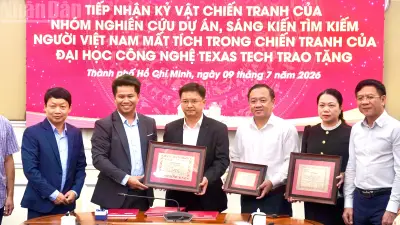 Tiếp nhận hồ sơ kỷ vật liệt sĩ, mở rộng tìm kiếm tại Công viên Lê Thị Riêng