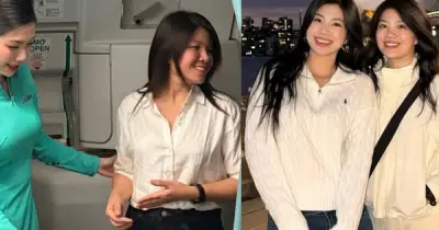Tiếp viên hàng không Hà Nội và mẹ U50 gây sốt vì visual như chị em