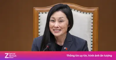 Tân Đại sứ Mỹ Jennifer Wicks gửi thông điệp đầu tiên bằng ly cà phê sữa đá