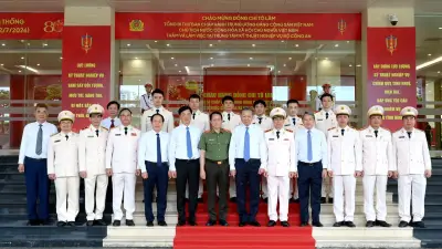Tổng Bí thư, Chủ tịch nước Tô Lâm thăm Trung tâm Kỹ thuật nghiệp vụ Bộ Công an