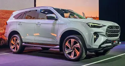 Top 10 xe bán chậm tháng 6: Isuzu MU-X đối đầu Toyota Avanza