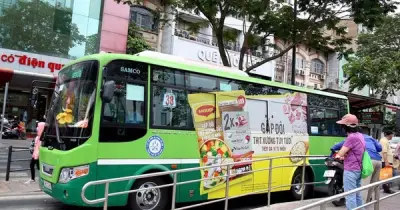 TP.HCM đề xuất chấm dứt đề án quảng cáo trên xe buýt, giao doanh nghiệp tự khai thác