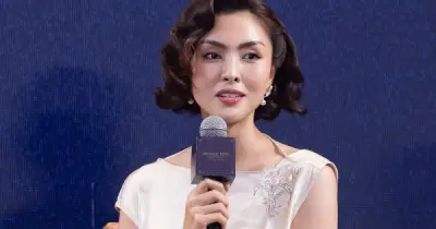 Tranh luận màn tái xuất của Tăng Thanh Hà sau 13 năm với vai Nam Phương hoàng hậu