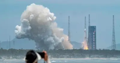 Trung Quốc thu hồi thành công tầng đẩy tên lửa Trường Chinh 10B, áp sát SpaceX