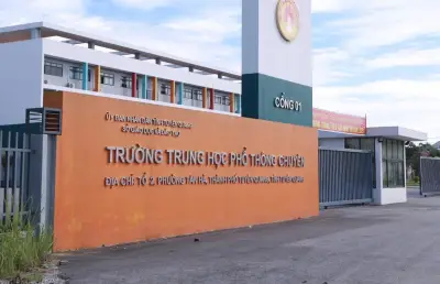 Tuyên Quang họp báo thông tin vụ 146 điểm 10 tại trường THPT chuyên