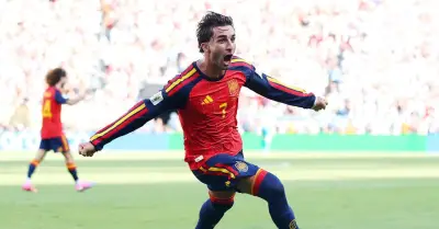 Tây Ban Nha hạ Argentina 1-0 nhờ bàn thắng của Ferran Torres ở hiệp phụ