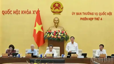 UBTVQH cho ý kiến dự án Luật Phát triển đô thị, phân quyền triệt để