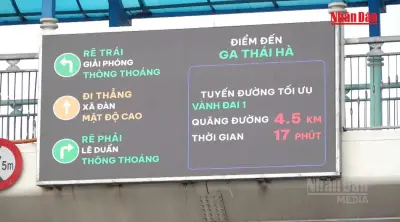 Video màn hình LED tiện ích mới trên các tuyến đường Thủ đô
