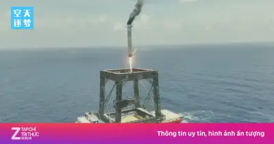 Video: Tên lửa Trường Chinh 10B đáp xuống biển trong khoảnh khắc