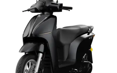 Xe máy điện Dat Bike Era E1: Sạc 15 phút chạy 30km, đi 200km, giá 32,9 triệu