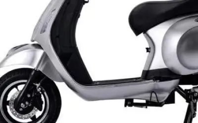 Xe máy điện giá dưới 19 triệu đồng chạy gần 200 km, sạc nhanh, không cần bằng lái