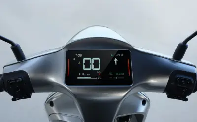 Xe máy điện Trang Bị chẳng kém Air Blade giá 275 triệu đồng, đi 180 km