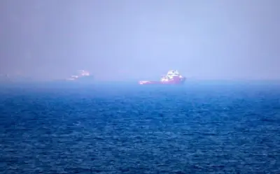 Xung đột Mỹ-Iran leo thang: Thỏa thuận Hormuz đổ vỡ, không kích đêm thứ tám