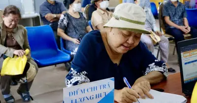 Đề xuất giảm thời gian đóng BHXH dưới 15 năm: Bộ Nội vụ nói không