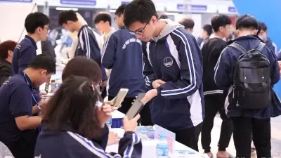 Đề xuất nâng mức vay tín dụng sinh viên lên 8 triệu đồng/tháng